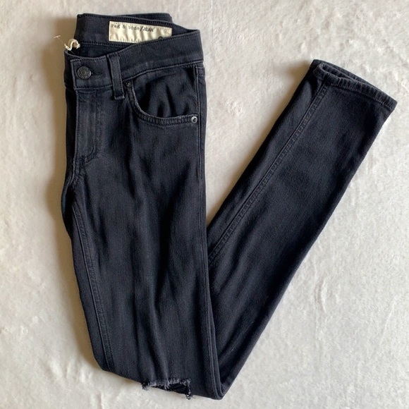 Rag & Bone distressed skinny jeans size 24 - Picture 3 of 9